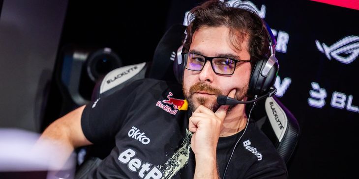 Hally, B1ad3 и XTQZZZ вошли в число номинантов на звание лучшего тренера на HLTV Awards 2025