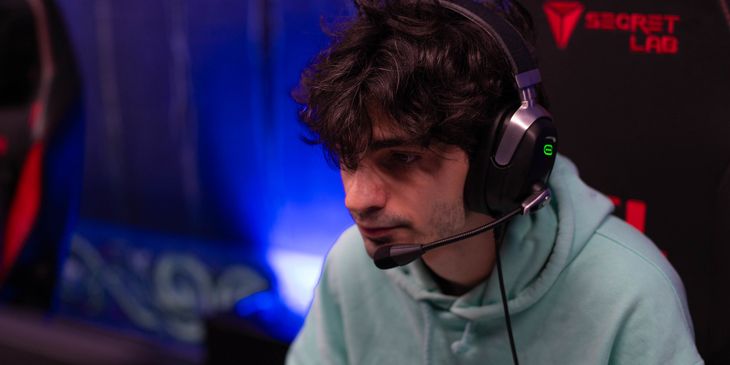 9Class раскрыл героя, на котором выиграл 20 матчей подряд