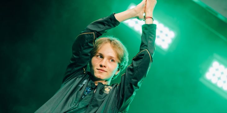 Бывший аналитик NAVI: «В 2022-м всерьез обсуждался обратный выкуп m0NESY. Смена флага состава стала камнем преткновения»