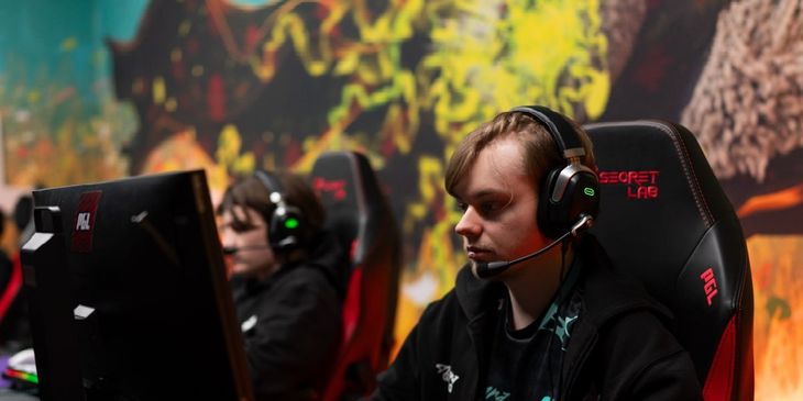 Есть ли у Rune Eaters шансы победить Aurora Gaming на EWC 2026?