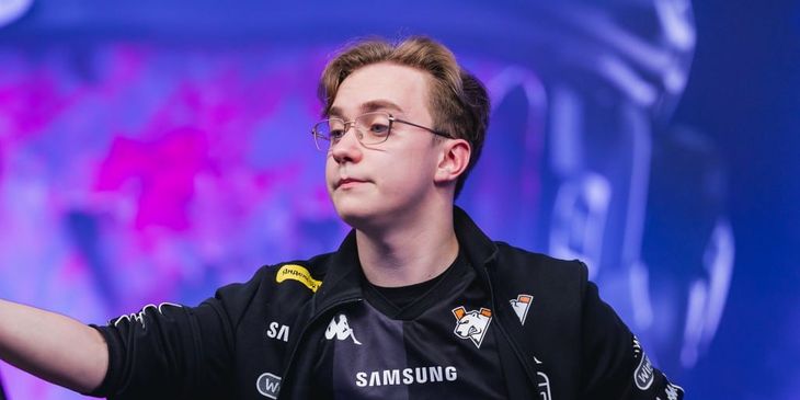 Recrent Team уступила Team Buster в матче группы B на BetBoom Streamers Battle x Динамо CS #4