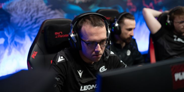 GamerLegion прошла в гранд-финал закрытой квалификации на TI15, обыграв состав monkeys-forever