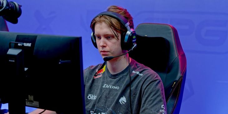 Rue про первые воспоминания о Dota 2: «Брат откалибровал меня на 4 тыс. MMR. Я был самым крутым в школе»