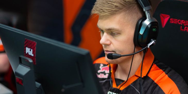 BlameF может заработать $400 тыс. по контракту с BIG