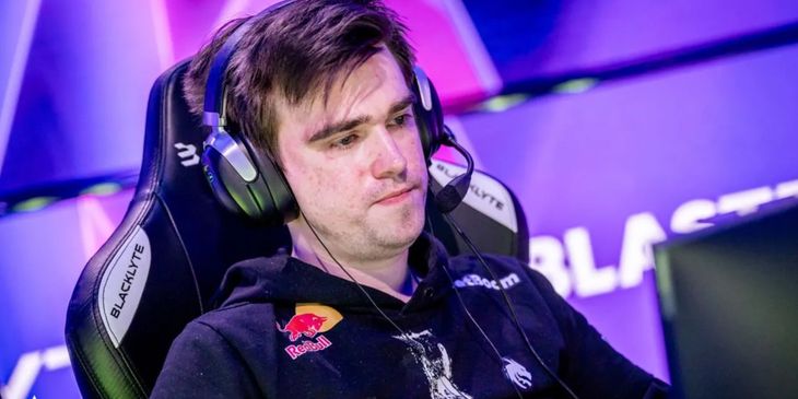 Miposhka назвал худший предмет в Dota 2