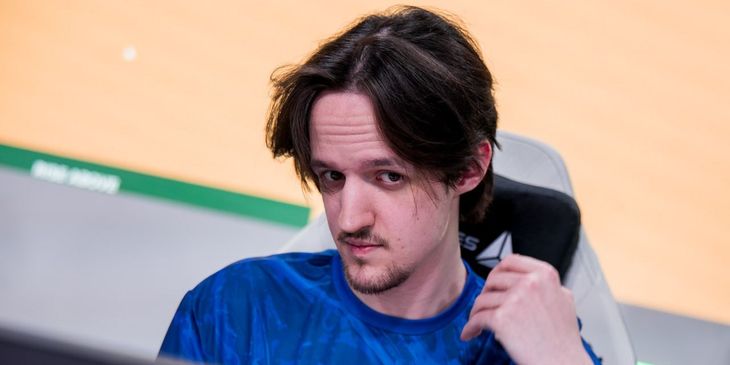 MOUZ проиграла Team Yandex в группе B на FISSURE Universe: Episode 7