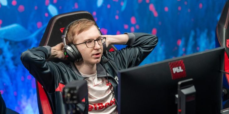 BetBoom Team или Falcons — кто пройдет в финал виннеров BLAST Slam VII?