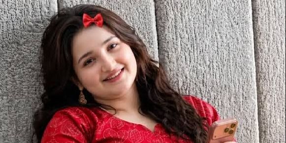 Звезда TikTok из Пакистана застрелена во время поездки на машине — подозреваемых уже поймали