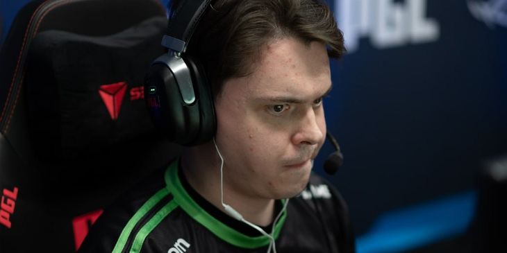 Kassad об electroNic в BCGame: «Он еще в команде только из-за s1mple. Ни одна другая команда не захочет его выкупать»