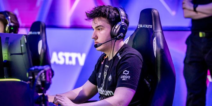 Korb3n о вылете Spirit из FISSURE PLAYGROUND 2: «Было несколько критических ошибок, которые привели к поражению»