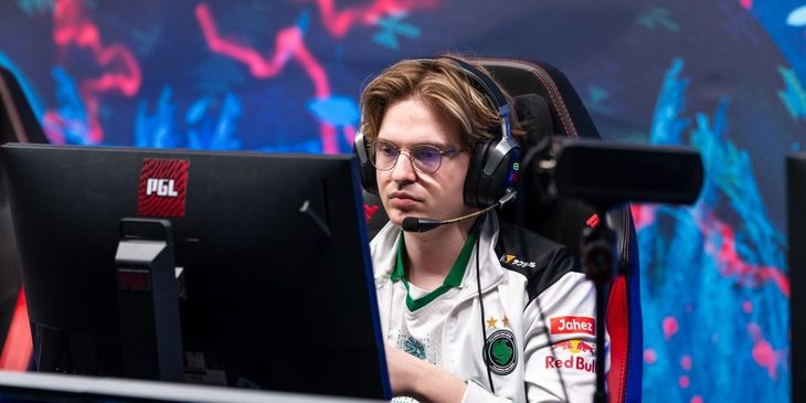 Aurora Gaming выиграла второй матч на PGL Wallachia Season 9, одолев Team Cobra