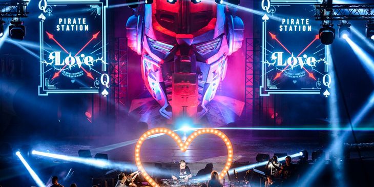 В Москве на одну ночь наступит драм-н-бейс-апокалипсис — как «Пиратская Станция» стала символом жанра в России?