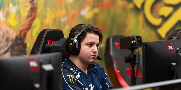 Yakult Brothers не справились с Pipsqueak+4 на PGL Wallachia Season 9