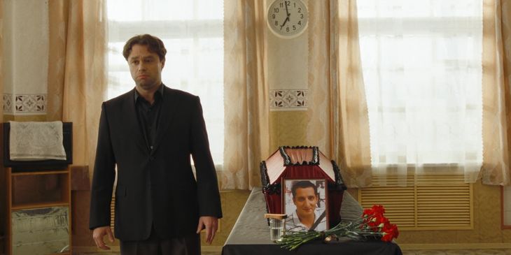 Оценки выше, чем у «Клиники» и «Теории большого взрыва» — обзор сериала «Кузя. Путь к успеху»