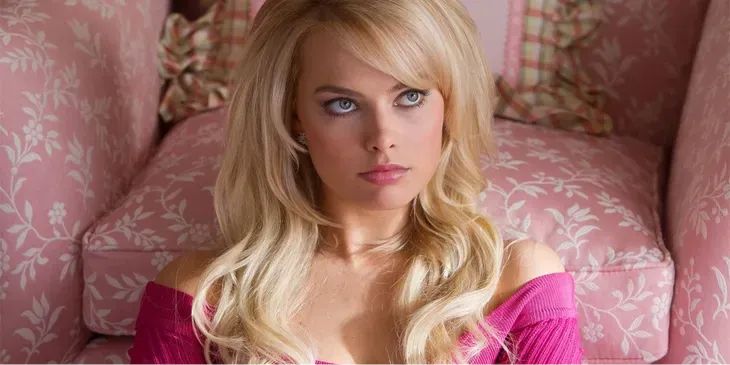 Один из коллег Марго Робби сказал ей сбросить вес и даже дал книгу про похудение