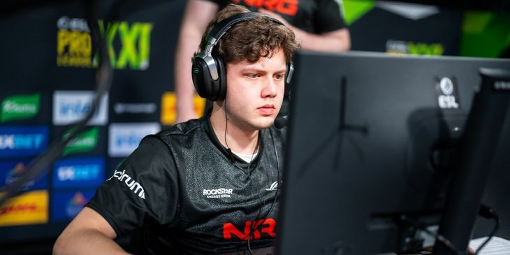 Официально: br0 укомплектовал состав Eternal Fire