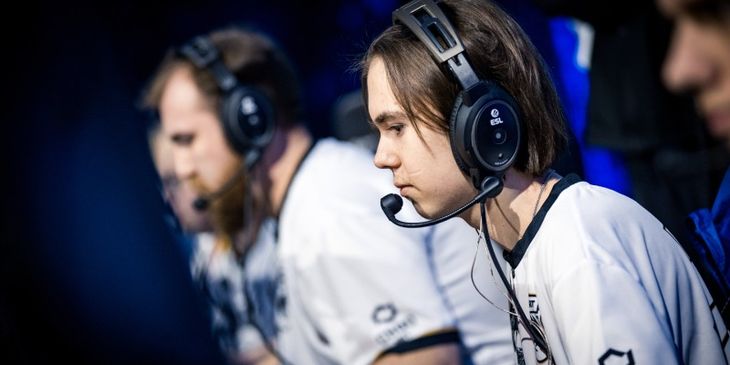 Donk стал лучшим открывающим игроком 2024 года по версии портала HLTV.org