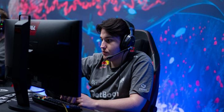 PARIVISION прошла в плей-офф Esports World Cup 2026 после ничьи с Team Spirit
