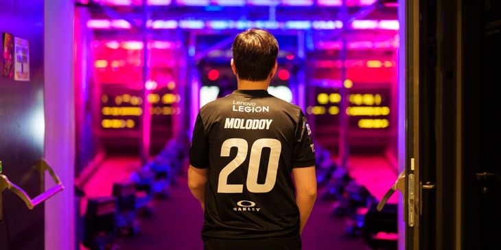 Molodoy после победы над Aurora: «Сегодня людей не видел — команда [трахнула]»