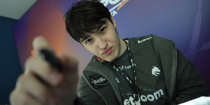 Collapse вошёл в топ-3 лучших «троек» в рейтинге от Ahilles