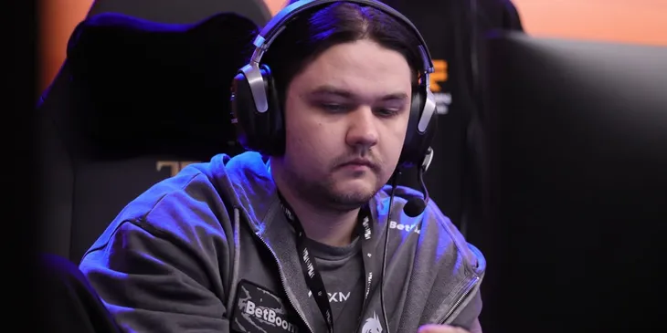 Yatoro о третьей карте матча с Team Yandex: «Мы перефидили, на десятой минуте у них уже [было] очень большое преимущество»