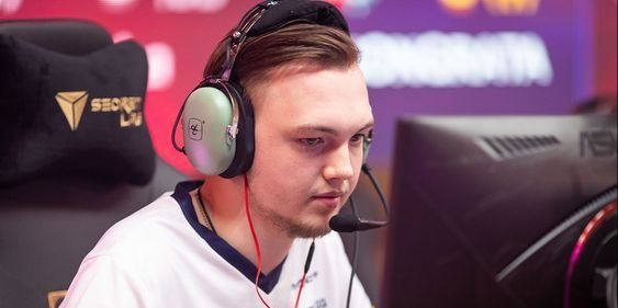L1ga Team сыграла вничью с One Move в стадии Play-In на FISSURE Universe: Episode 6