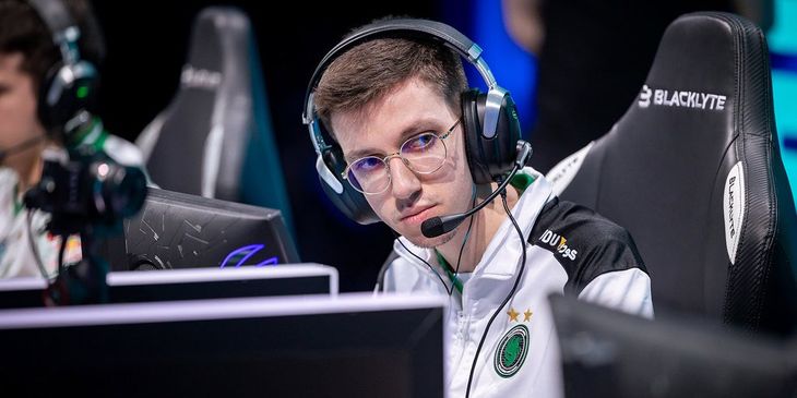 Falcons перевела в запас Kyxsan