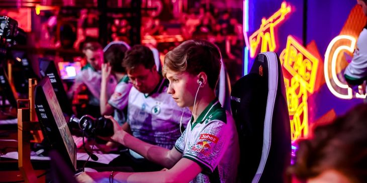 M0NESY о возможной встрече с Vitality в плей-офф EWC 2026: «Когда арена болеет против меня, у меня нет ощущения, что я зажимаюсь»