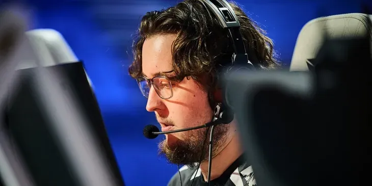 ZywOo мог взять перерыв от выступлений в 2025 году — он был раздражительным и сомневался в AWP