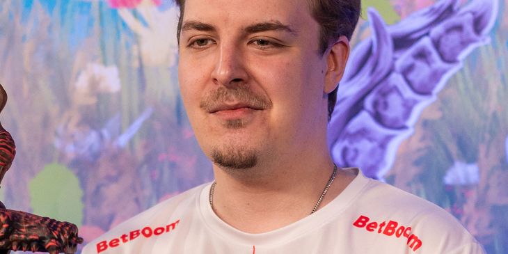 Kataomi об условиях на EWC 2026: «Нужно ездить играть в практис из отеля 15 минут»
