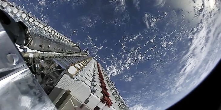 SpaceX сожгла 260 спутников Starlink за полгода — экологи в ярости