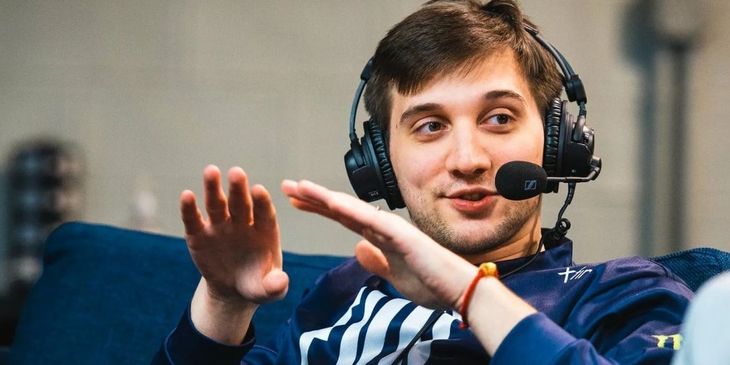 SumaiL отметил Arteezy на фотографии, посвященной поездке на буткемп Nigma перед TI 2025