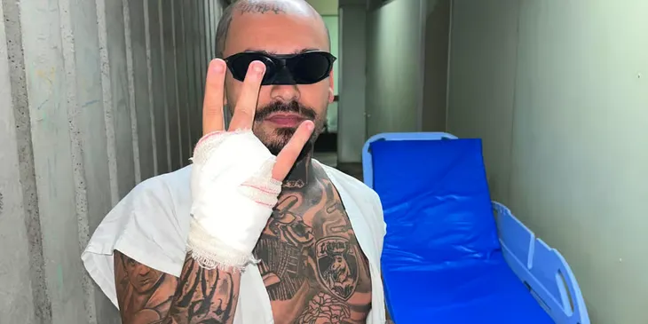 Бразильский стример лишился пальца — он перелезал через забор на концерт, на который у него был билет