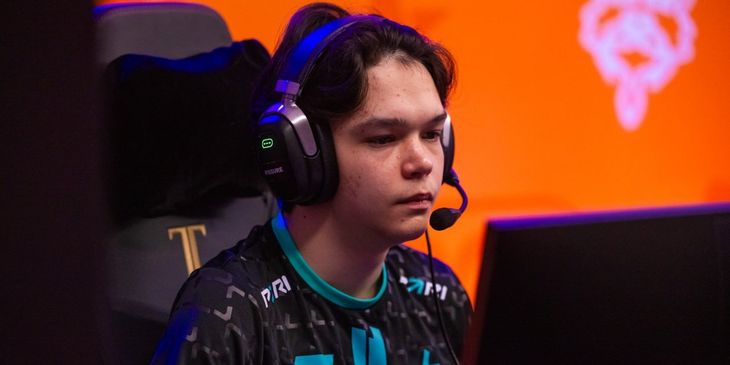 PARIVISION уступила Team Spirit в групповой стадии DreamLeague Season 27