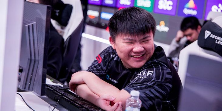 REKONIX проиграла Vici Gaming на Esports World Cup 2026