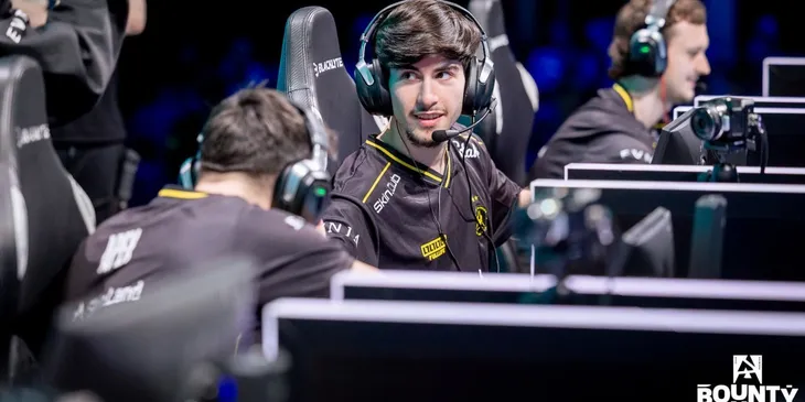 FlameZ о сравнении c donk: «Пока стоит вопрос, кто из нас лучше, я уже этим доволен»