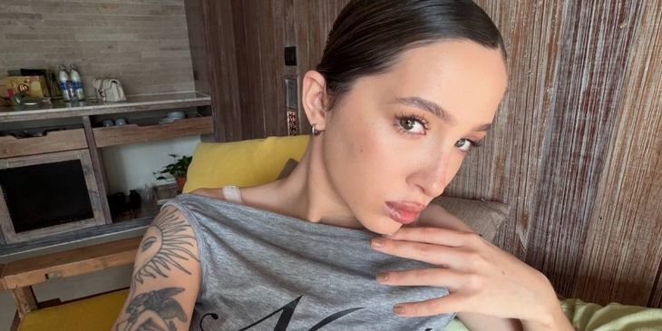 Gensyxa пожаловалась, что ей начали прокалывать шины на Porsche