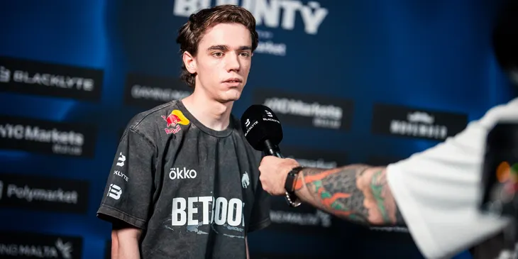 Team Spirit начала выступление на Esports World Cup 2026 с поражения от JiJieHao
