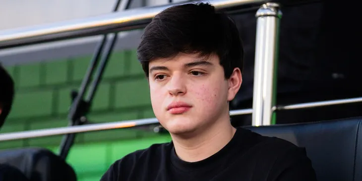 Molodoy повредил глаз перед Esports World Cup 2026