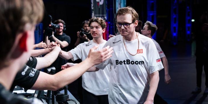 Hooch поддержал игроков BetBoom Team перед плей-офф мейджора: «Аппетит приходит во время еды, так что дерзайте, мужики»