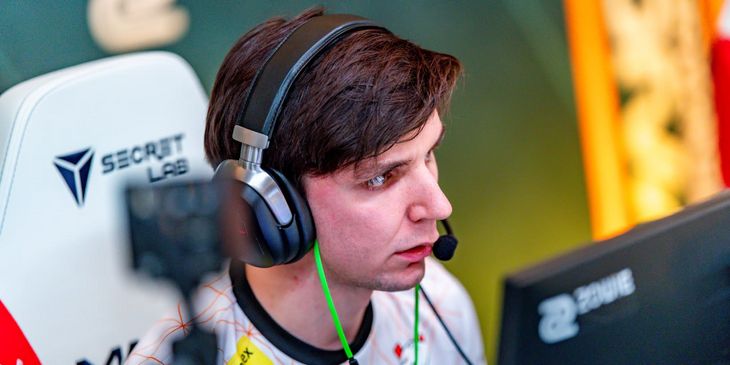 Virtus.pro или K27 — кто пройдет в финал на WINLINE MPKBK CIS LAN Season 9?