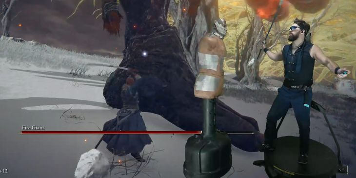 Elden Ring в VR — стример начал прохождение игры, бегая на месте и избивая боксерский манекен