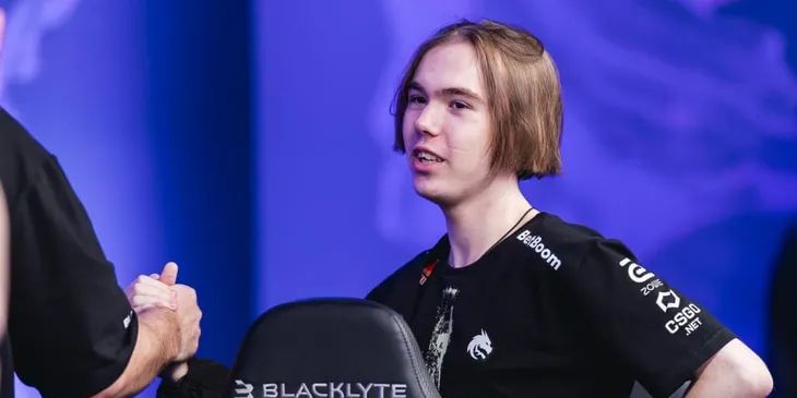 Donk назвал s1mple величайшим игроком: «Он вдохновил меня на серьезную игру в CS»