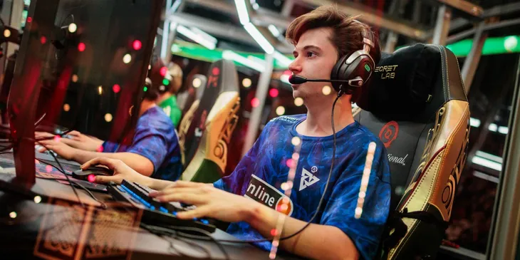 Arteezy попросил RAMZES666 вернуться на профессиональную сцену