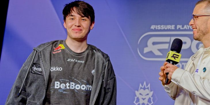 Collapse больше пяти минут простоял на горе в матче против Liquid — противник специально его не убивал