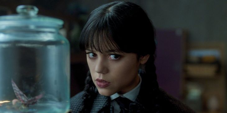 Сериал «Уэнсдэй» может закончиться на третьем сезоне — на это намекнула дублер Дженны Ортеги