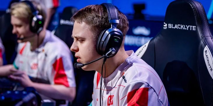 BetBoom Team уступила Gentle Mates и покинула Roman Imperium Cup V