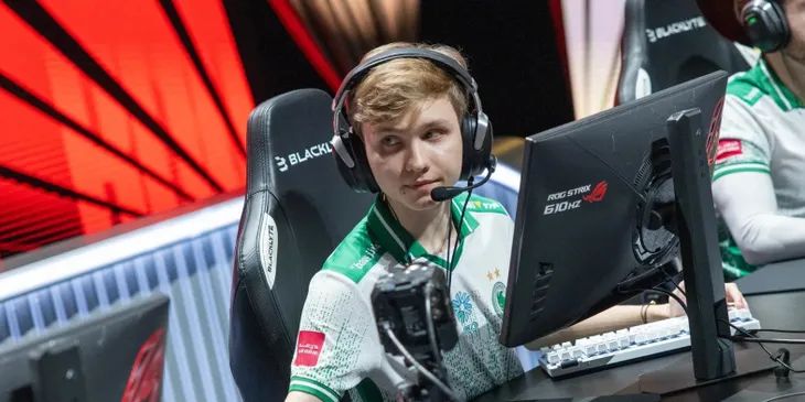 Сможет ли Team Falcons начать сезон с победы над ECSTATIC в отборочных на BLAST Bounty Winter 2026?