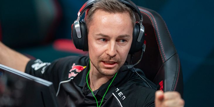 CadiaN подшутил над менеджером 100 Thieves за невыгодное сравнение с nitr0