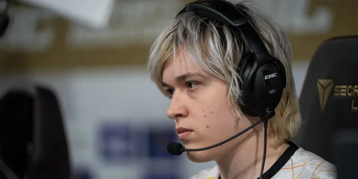 Virtus.pro уступила Shopify Rebellion в стадии Play-In на FISSURE Universe: Episode 5